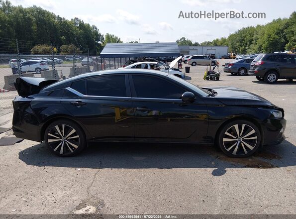1N4BL4CV8KC216846 2019 NISSAN ALTIMA Black Widok wnętrza z tyłu