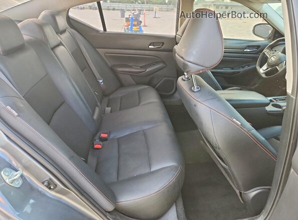 1N4BL4CV8LC112410 2020 NISSAN ALTIMA Gray Rear seats view