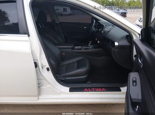 1N4BL4CV8LC248780 2020 NISSAN ALTIMA Белый Вид салона спереди
