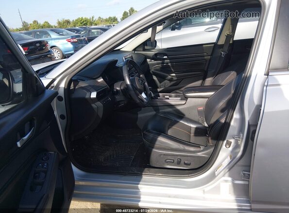 1N4BL4CV8MN418982 2021 NISSAN ALTIMA Silver Widok wnętrza z przodu