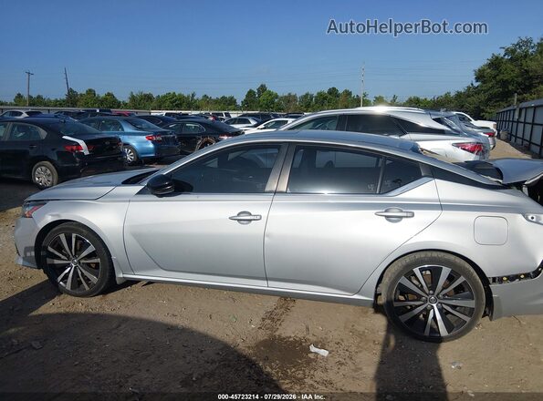 1N4BL4CV8MN418982 2021 NISSAN ALTIMA Silver Widok wnętrza z tyłu