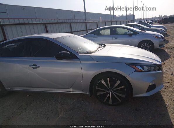 1N4BL4CV8MN418982 2021 NISSAN ALTIMA Silver Widok zestawu wskaźników