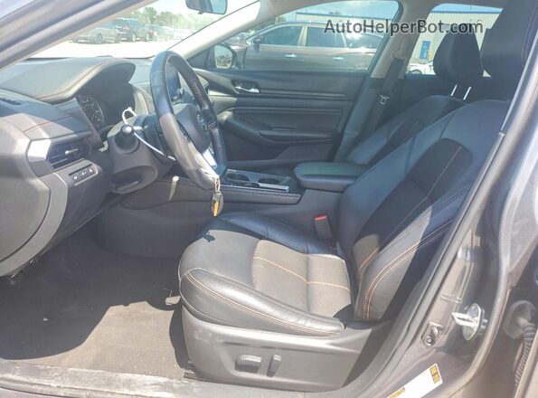 1N4BL4CV8NN305258 2022 NISSAN ALTIMA Silver Вид салону спереду