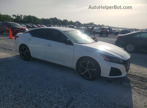 1N4BL4CV8PN313010 2023 NISSAN ALTIMA White Front right