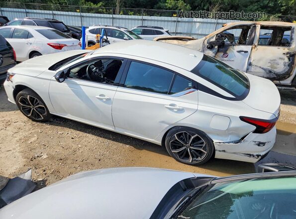 1N4BL4CV8RN363148 2024 NISSAN ALTIMA Белый Задняя левая четверть