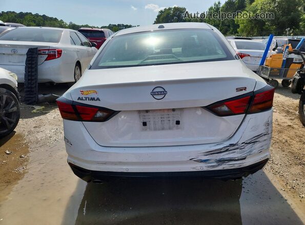 1N4BL4CV8RN363148 2024 NISSAN ALTIMA Белый Вид сзади