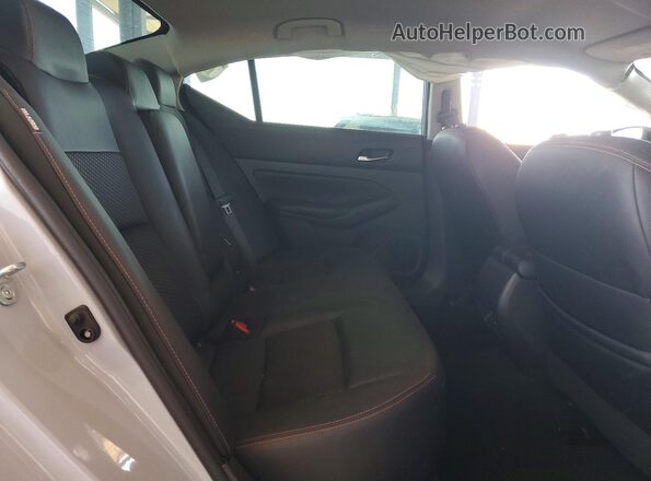 1N4BL4CV8RN432842 2024 NISSAN ALTIMA Gray უკანა სავარძლების ხედი