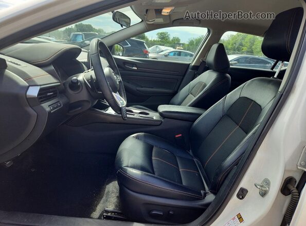 1N4BL4CVXKC166158 2019 NISSAN ALTIMA White Вид салону спереду