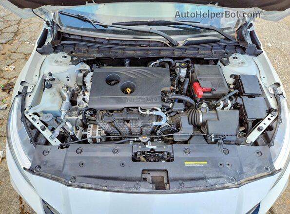 1N4BL4CVXLC137356 2020 NISSAN ALTIMA White Widok wnętrza z tyłu