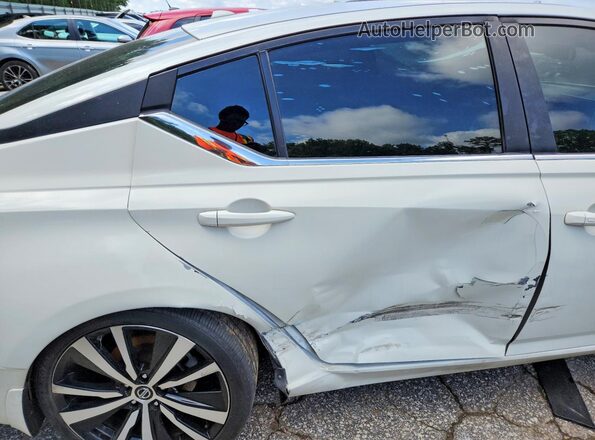 1N4BL4CVXLC137356 2020 NISSAN ALTIMA White Tył prawy