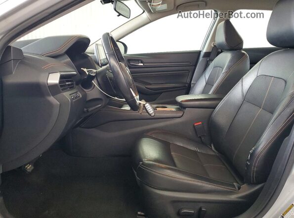 1N4BL4CVXMN351222 2021 NISSAN ALTIMA Gray Вид салону спереду