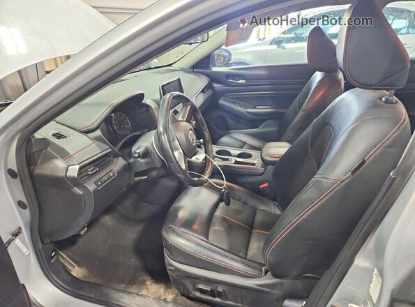 1N4BL4CVXNN318092 2022 NISSAN ALTIMA Silver Вид салону спереду