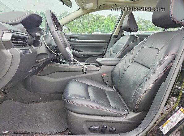 1N4BL4CVXRN403701 2024 NISSAN ALTIMA Black Вид салону спереду