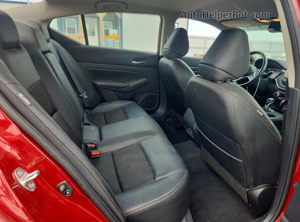 1N4BL4CW1NN412239 2022 NISSAN ALTIMA Red Widok tylnych siedzeń