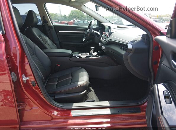 1N4BL4CW1RN400355 2024 NISSAN ALTIMA Red Вид салону спереду