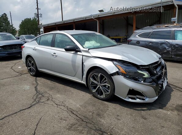 1N4BL4CW1SN415427 2025 NISSAN ALTIMA Silver Przód prawy