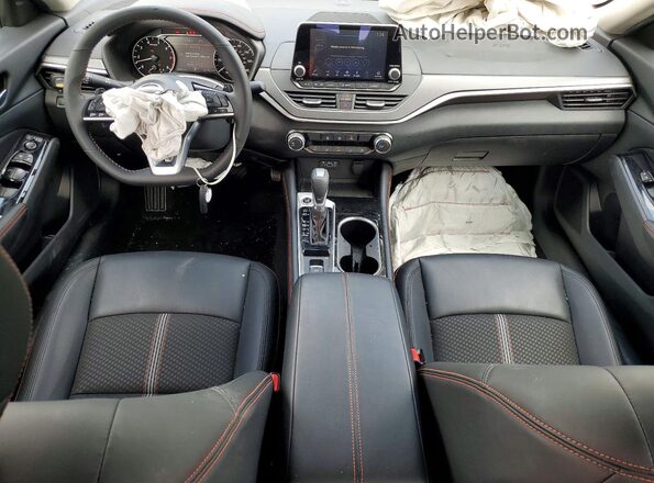 1N4BL4CW1SN415427 2025 NISSAN ALTIMA Silver Widok deski rozdzielczej
