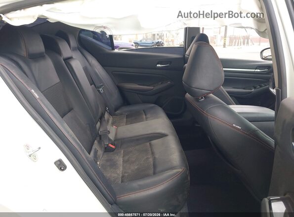 1N4BL4CW2RN373117 2024 NISSAN ALTIMA Белый Вид наклейки с VIN-кодом
