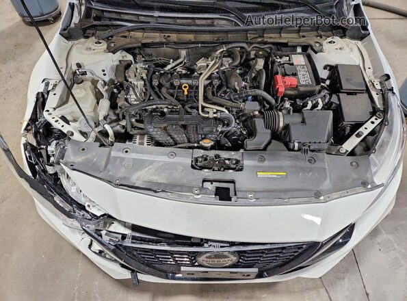 1N4BL4CW3NN419516 2022 NISSAN ALTIMA White Widok wnętrza z tyłu