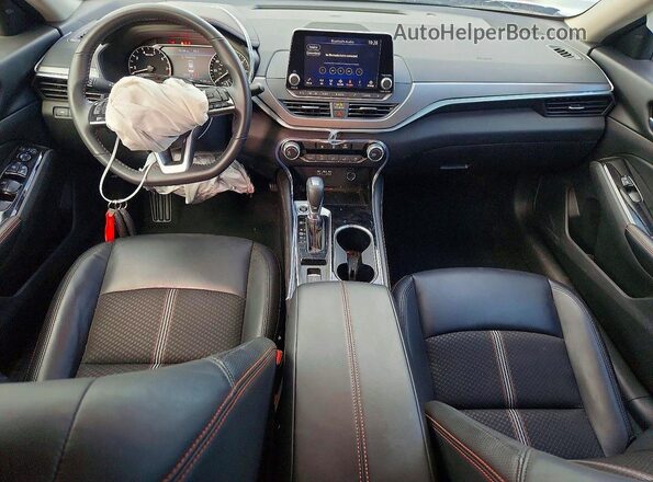 1N4BL4CW5RN374732 2024 NISSAN ALTIMA Серый Вид панели приборов