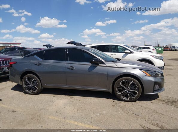 1N4BL4CW5RN385164 2024 NISSAN ALTIMA Серый Вид задней части салона