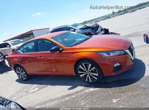1N4BL4CW7MN410154 2021 NISSAN ALTIMA Orange Vista interior de 360 grados