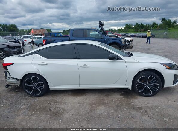 1N4BL4CW8PN308043 2023 NISSAN ALTIMA White სალონის 360-გრადუსიანი ხედი