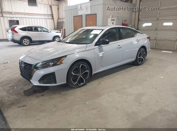 1N4BL4CW8RN378080 2024 NISSAN ALTIMA Silver Передня ліва чверть