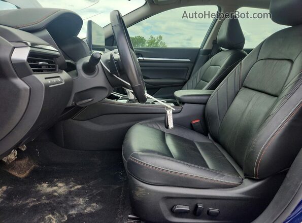 1N4BL4CW8RN385935 2024 NISSAN ALTIMA Blue Вид салону спереду