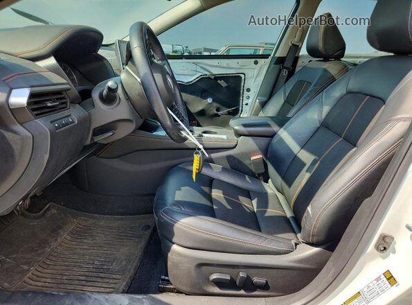 1N4BL4CWXMN374265 2021 NISSAN ALTIMA White Вид салону спереду