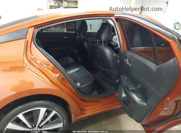 1N4BL4CWXMN417602 2021 NISSAN ALTIMA Orange Vista de la etiqueta del VIN