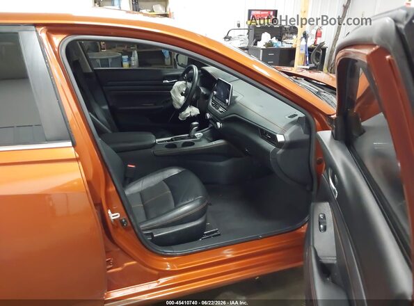 1N4BL4CWXMN417602 2021 NISSAN ALTIMA Orange Vista interior delantera