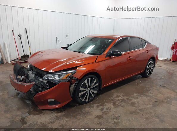 1N4BL4CWXMN417602 2021 NISSAN ALTIMA Orange Vista tres cuartos delantera izquierda