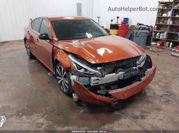 1N4BL4CWXMN417602 2021 NISSAN ALTIMA Orange Vista frontal