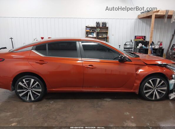 1N4BL4CWXMN417602 2021 NISSAN ALTIMA Orange Vista interior trasera