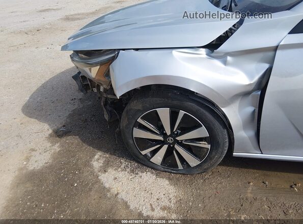 1N4BL4DV0NN310050 2022 NISSAN ALTIMA Silver Widok z przodu