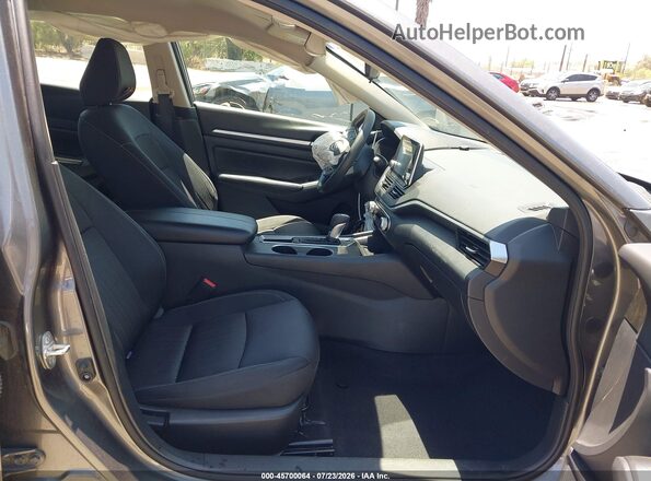 1N4BL4DV0NN383435 2022 NISSAN ALTIMA Серый Вид салона спереди