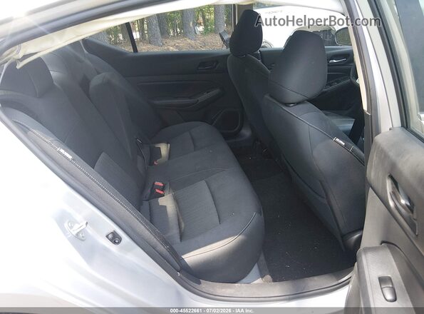 1N4BL4DV0RN328232 2024 NISSAN ALTIMA Silver Widok naklejki z numerem VIN