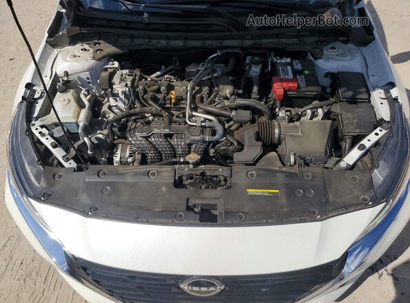 1N4BL4DV0RN387765 2024 NISSAN ALTIMA White Rear interior view