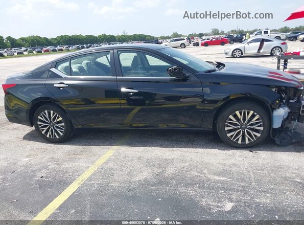 1N4BL4DV0SN329967 2025 NISSAN ALTIMA Black 360 interior view