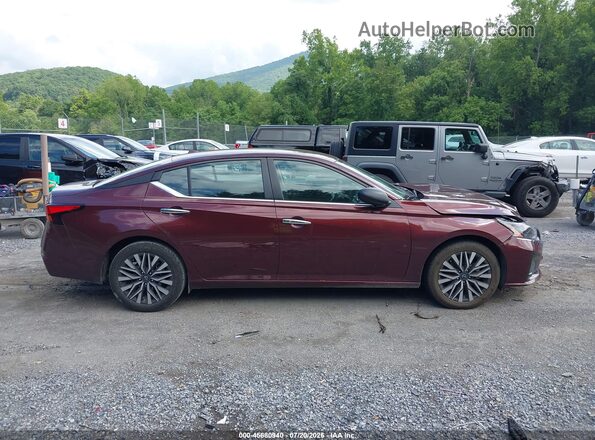 1N4BL4DV0SN378036 2025 NISSAN ALTIMA Red Vista interior trasera