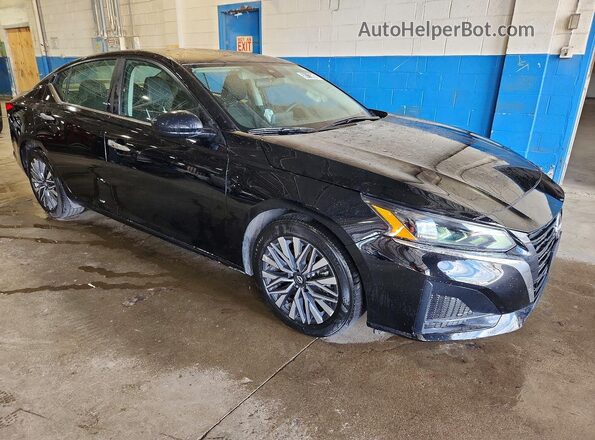 1N4BL4DV0SN398657 2025 NISSAN ALTIMA Black Front right