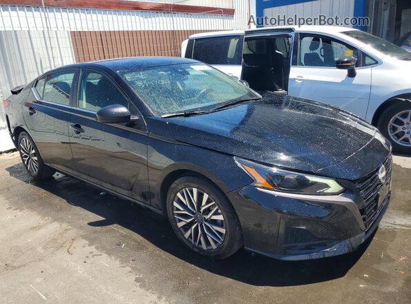 1N4BL4DV0TN311115 2026 NISSAN ALTIMA Black Передня права чверть
