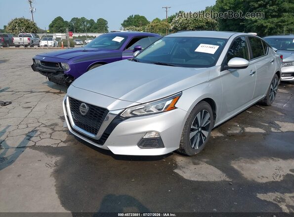 1N4BL4DV1NN329917 2022 NISSAN ALTIMA Silver Vista tres cuartos delantera izquierda
