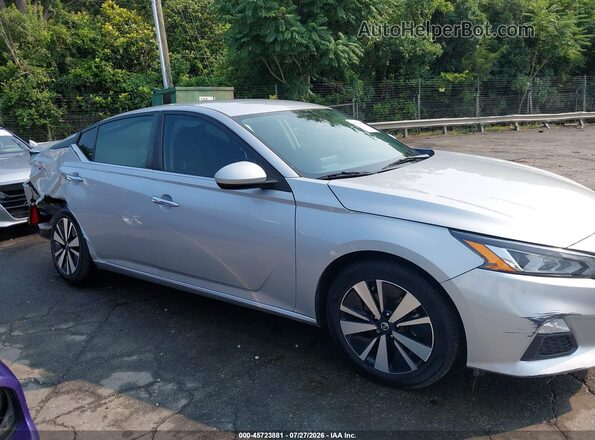 1N4BL4DV1NN329917 2022 NISSAN ALTIMA Silver Vista interior trasera