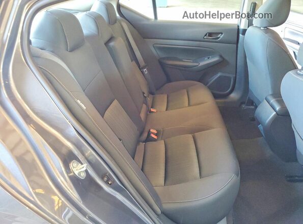 1N4BL4DV1RN417579 2024 NISSAN ALTIMA Gray Vista de los asientos traseros