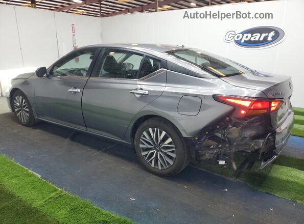 1N4BL4DV1RN417579 2024 NISSAN ALTIMA Gray Vista de la etiqueta del VIN