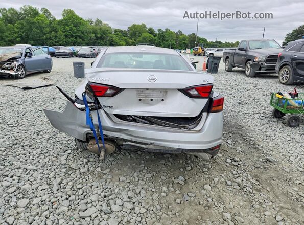 1N4BL4DV2NN335337 2022 NISSAN ALTIMA Серебряный Вид сзади