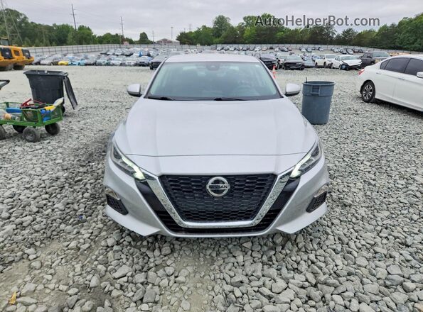 1N4BL4DV2NN335337 2022 NISSAN ALTIMA Серебряный Вид спереди