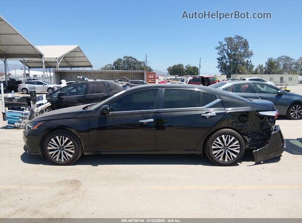 1N4BL4DV2PN370513 2023 NISSAN ALTIMA Black 360 interior view